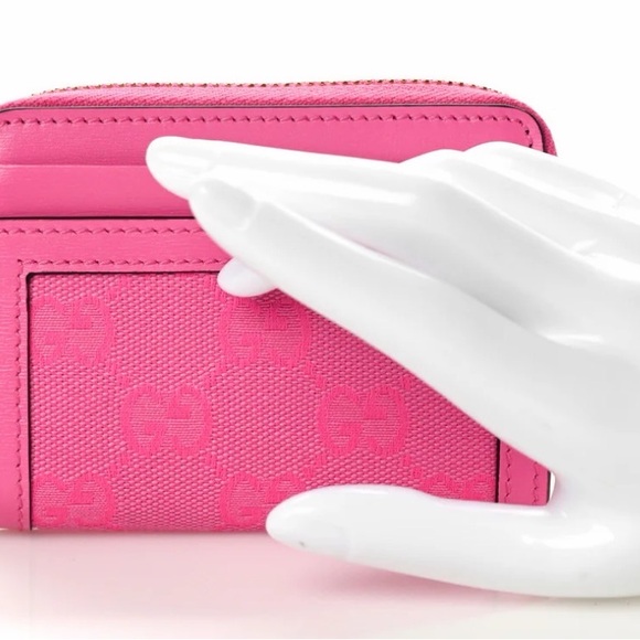 NIB- Gucci Wallet - Picture 2 of 7